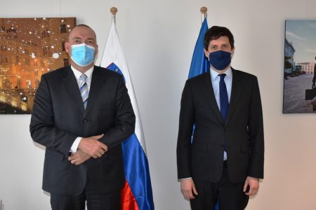 MiPAAF：パトゥアネッリ大臣とスロベニアのカウンターパートであるJozePodgorsekの間の二国間