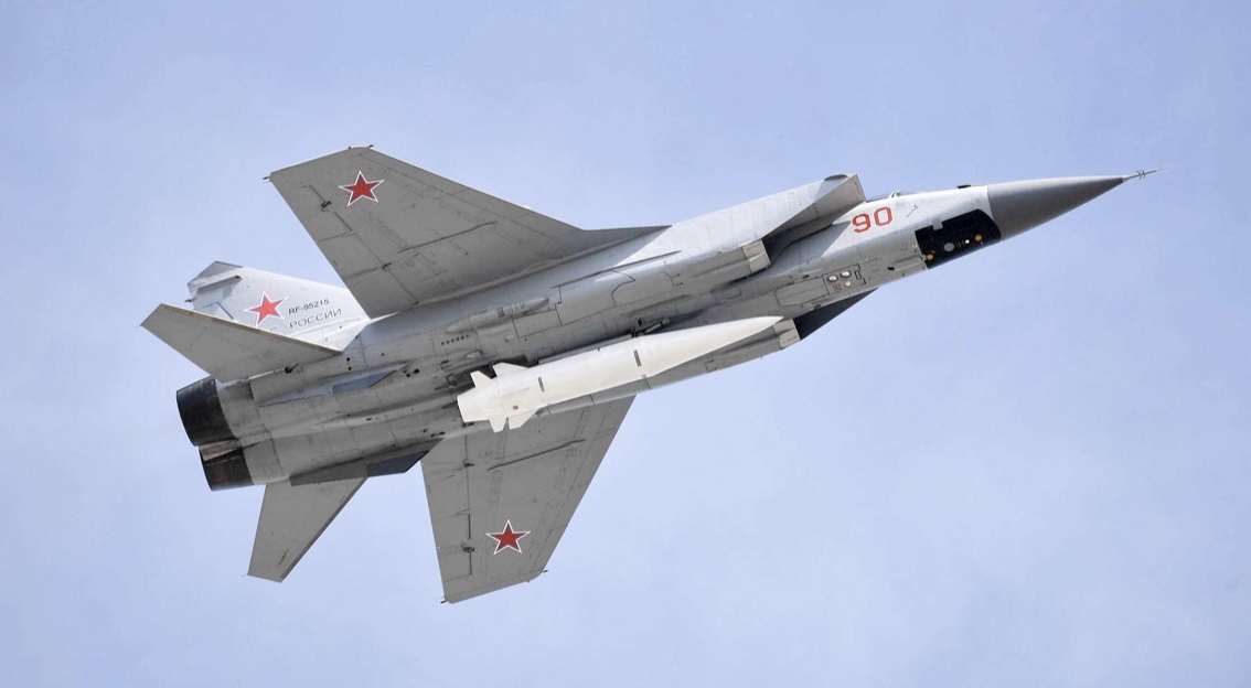 أوكرانيا: أطلقت روسيا أول صاروخ تفوق سرعتها سرعة الصوت في الحرب