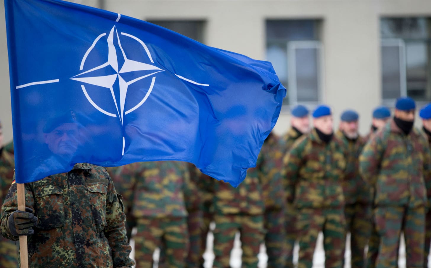 Ucraina subito nella Nato? Germania e Usa frenano