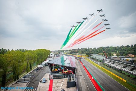 Formula 1, Imola: le Frecce Tricolori al via Gran Premio del Made in Italy e dell’Emilia-Romagna