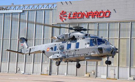 Leonardo: consegnati i primi due elicotteri navali NH90 NFH per il Qatar