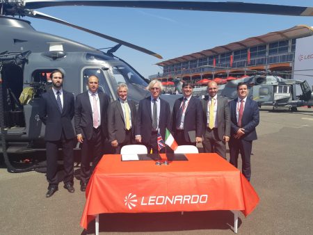 Hélicoptères Leonardo et Sloane. Accord renouvelé pour la distribution d'hélicoptères au Royaume-Uni et en Irlande