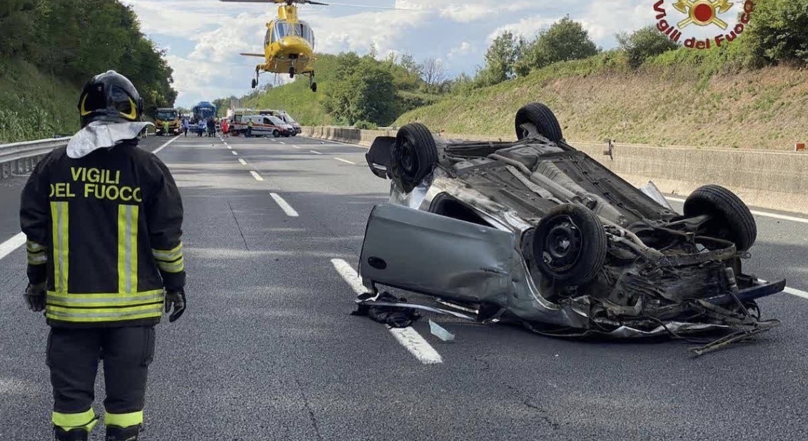 A1'de Valmontone ve Colleferro arasındaki kaza, ciddi bir kadın Roma'da hastaneye kaldırıldı