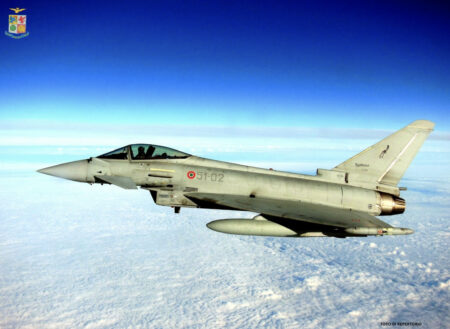 Difesa aerea: aereo civile perde contatto radio, intervengono i Eurofighter dell’Aeronautica Militare