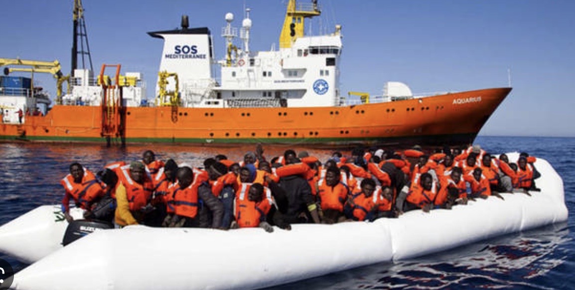 Répression des ONG : amendes et saisie du navire