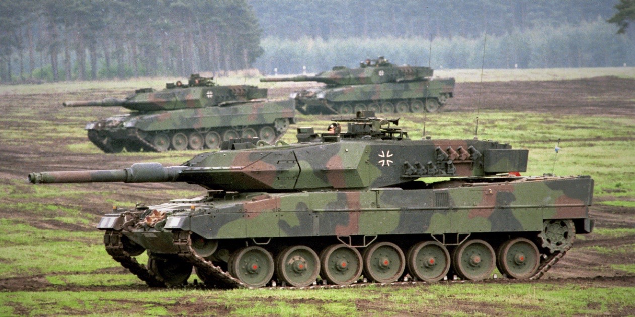 La Germania non vuole mandare i suoi tank. Ha paura di perdere il dominio nel mercato europeo degli armamenti, minacciato dagli Usa