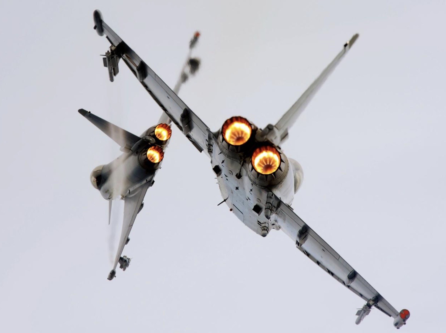 Alla fine Zelensky avrà i caccia. Al vaglio F-16, Mirage, Eurofighter e Gripen