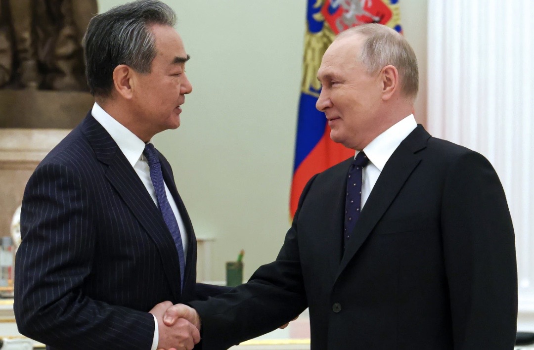 Wang Yi a Mosca: “relazioni solide come una roccia”. Putin ora guarda anche alla Moldavia