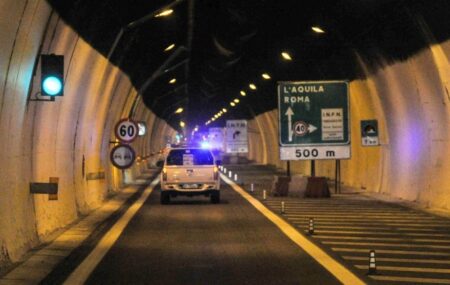 Autostrada A24, ANAS: chiusa per verifiche tecniche e ispettive all’interno della galleria del Gran Sasso