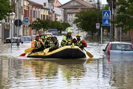 Raha kogumine Emilia-Romagna üleujutuste jaoks