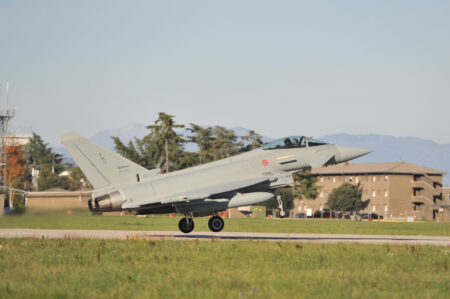 Luchtverdediging: "scramble" van twee Eurofighters in alarmdienst