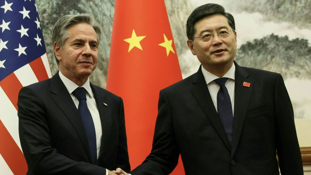 Blinken v Číne pripravuje stretnutie Biden-Xi