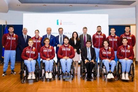 Paralympijskí športovci sa stretávajú s ministrom vnútra, ministrom športu a zdravotného postihnutia