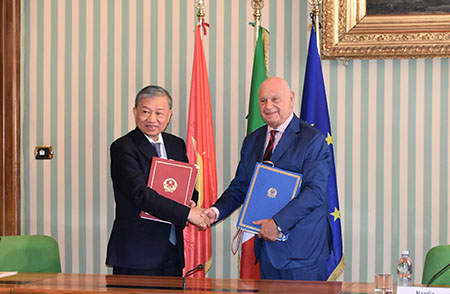 Italia-Vietnam, il ministro Nordio firma due trattati bilaterali di cooperazione giudiziaria