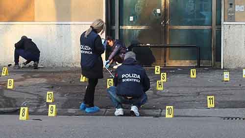 Brescia. Angriff auf die Polizeiakademie Brescia