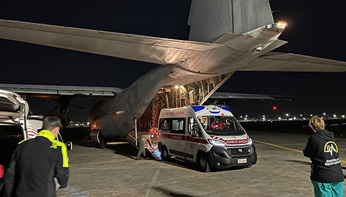 Aeronautica Militare: ambulanza con paziente in pericolo di vita trasportata a Bari con C-130J