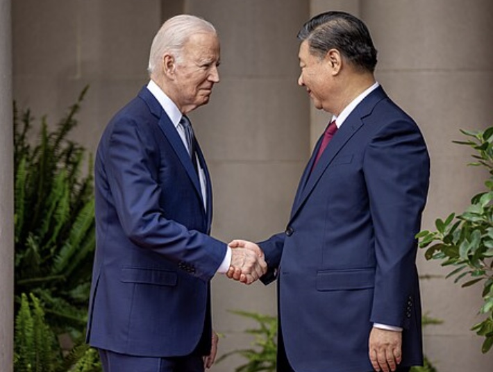 Distensione “vigilata” tra Biden e Xi.  Hanno parlato di Gaza mentre Hamas fugge al sud e si confonde tra la popolazione