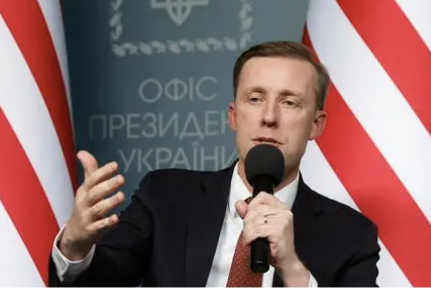 Sullivan vuela "en secreto" a Ucrania para garantizar el apoyo estadounidense