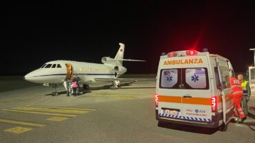 Falcon900_Aeronautics_rescue_airplane_newborn_Catanzaro-Roma_20240416